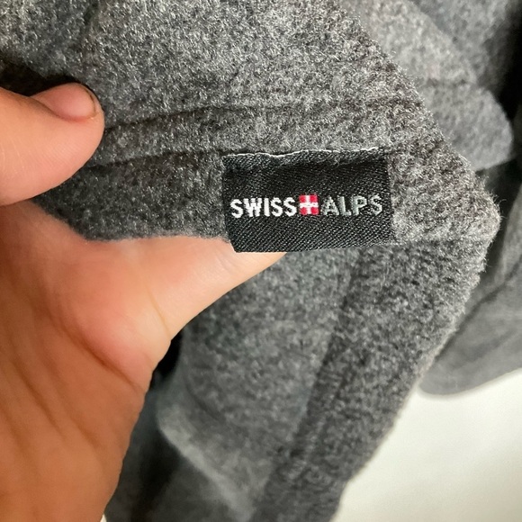 Swiss Alps Men’s Gray Fleece 1/4 Zip Pullover Jacket Size Medium - Picture 6 of 6